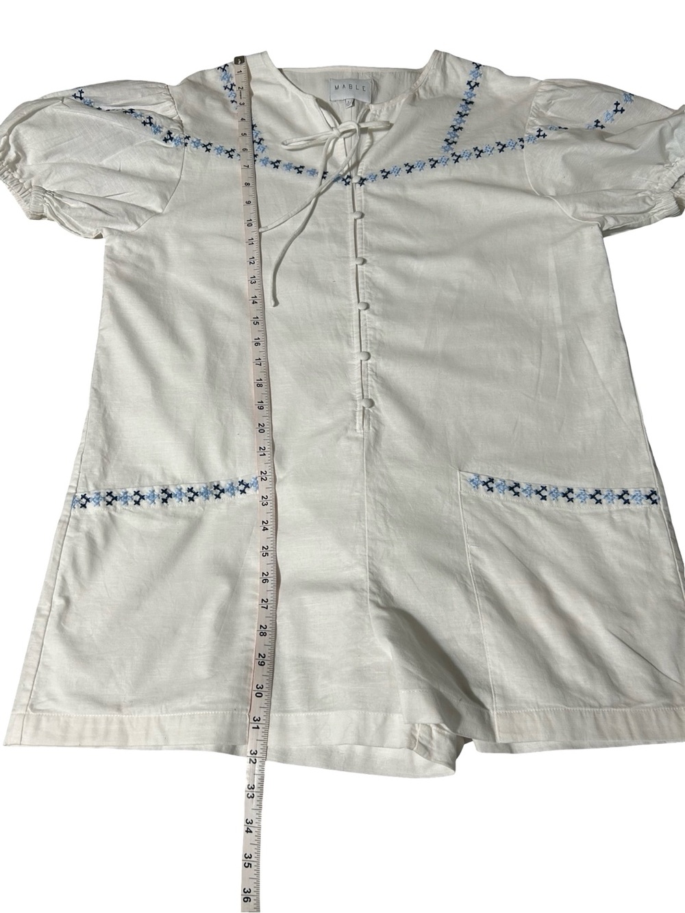 MABLE White Embroidered
Puff Sleeve
Romper Size L - Picture 7 of 9